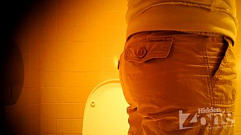 Preview 4 of Cewek Mandi Susu - Beautiful girl with ahair on her pussy pees standing up