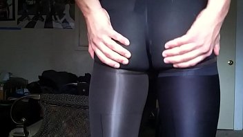 Preview 1 of Futanariq - Ass in pantyhose myfatass@gmail.com