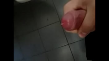 Preview 3 of Prcutiut Porn - en el ba&ntilde_o
