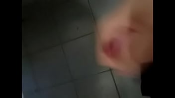 Preview 1 of Prcutiut Porn - en el ba&ntilde_o
