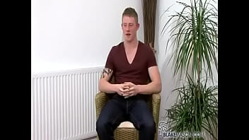 Preview 1 of Wdeyiyddo - English jock gets naked for solo jerkoff session