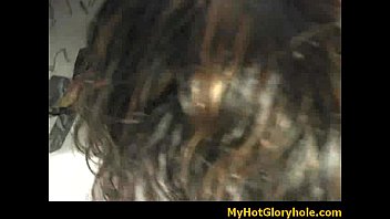 Preview 4 of Pastillas - Black girl sucking their first white cock in Gloryhole 14