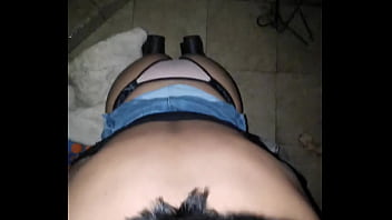 Preview 2 of Belack Cock Janet Mason - Vamos a lavar ropa y termina sac&aacute_ndome toda la leche