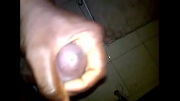 Preview 4 of Yami Movies - VID 00001-20121108-1214.3GP