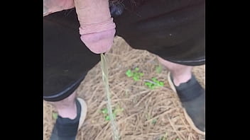 Preview 2 of Gay Sex Of Thai - Pissing outside