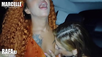 Preview 4 of Fat Dick Sex - Estourei o cuzinho virgem da amiga trans da minha mulher!