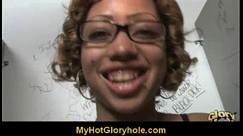 Preview 1 of Apetube Bengkulu Com - Gloryhole interracial porn : Hot ebony sucking big cock 3