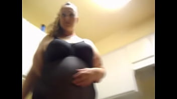 Preview 3 of Bella Blaze Squirt - mojave jay