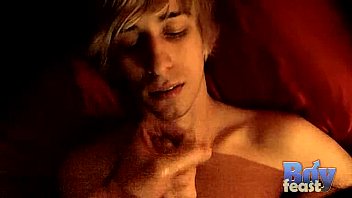 Preview 4 of Guetto Tube - Erik Sucks Trace&#039_s Dick