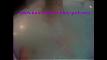 Preview 2 of Uro Gay10 - DONNA VY BANHO DE JACUZZI BIG ASS