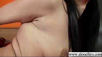 Preview 3 of Japonese Familia - Amateur Teen Girl Mastubating With Toys vid-22