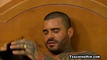 Preview 3 of Xnxxxhind - Muscular hunk and twink take turns giving head