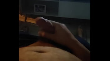 Preview 3 of Mom Son Porn Japan - Punhetinha caseira com gozada