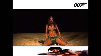 Preview 2 of Mom Fuck Dad Is Out - Mallu Hot Song