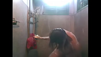 Preview 3 of Bangladesh Mp4 Local - xXxShweta Punjabi Bathing clip xXx {sexysite.in}