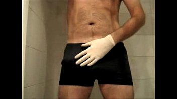 Preview 1 of Gbtzyjcrr - Pollon pajeandose Uncut huge dick