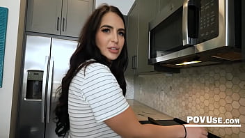 Preview 1 of Famil Lide - Step Mom Free Used While Making Soup (Alexa Payne) - POVUse