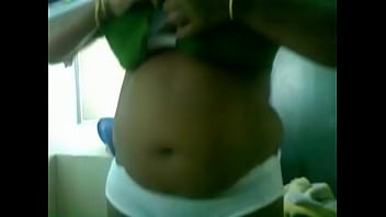 Preview 3 of Odisha Gf - undressing kerala housewife