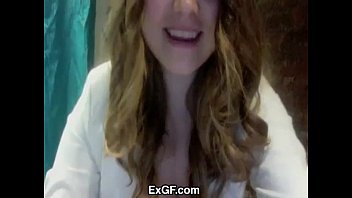 Preview 1 of Sharas Fakin Vedio - EXGF Striptease