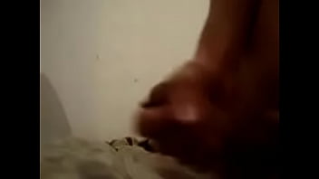 Preview 4 of Massge Rabe - batendo punheta no saco