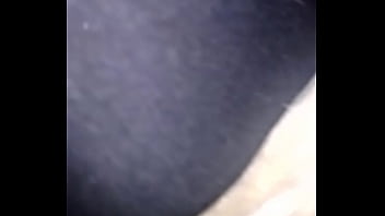 Preview 1 of Nenek Gesek - Pies en mi cama 4