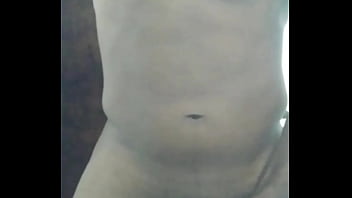 Preview 3 of Png Milf Kan Koap Porn - Ao se exibir na cam para mulheres,  Ton deixa escapar uma amostra do seu leitinho