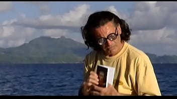 Preview 1 of Hq Porn Mamada A Hombre Maduro - Miss Veronica Is Very Horny and aboard a Boat in a Tropical Location