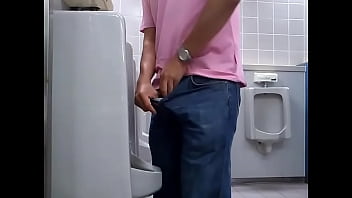 Preview 4 of Xxx Ppp Hd - Taiwanese boy pissing 01