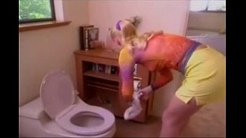 Preview 1 of Full Hd Xsx Com - Blonde Hoe - Needs a Plumber