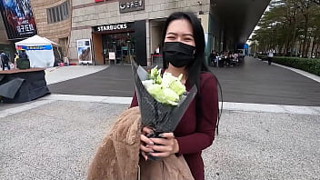 Preview 1 of Kisah Seks Awek Melayu - Surprising Nina for Valentine&#039_s Day (326n.h)