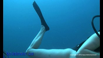 Preview 3 of Andrei Karenin Fucks - SexUnderwater.The.Mouthpiece.