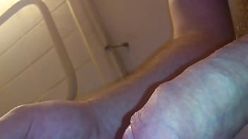 Preview 4 of Se Le Ve Todo En El Bus - pen in cock