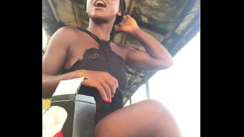 Preview 4 of Xxxxxl Vc Bbbbbw - Crazybitch unlocking a package received from kikuu at the beach