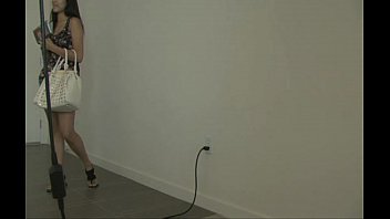 Preview 1 of Gyno Of Sexy Girl - Alyia Calendar Audition 2012 - netvideogirls