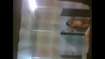 Preview 3 of Asa Sahika - gordinha no banheiro do clube