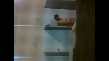 Preview 4 of Asa Sahika - gordinha no banheiro do clube