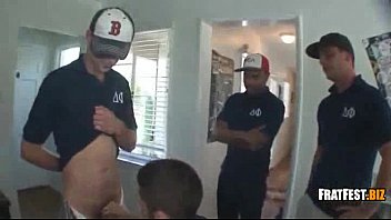 Preview 3 of 10year Girl Xxx Hot Video - Frat Fest Members Blowjob