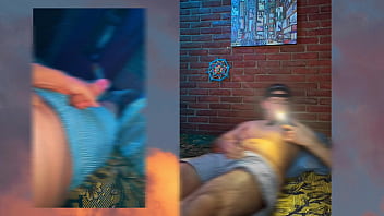 Preview 4 of Kim Kasdir - Macho activo muestra sus piesotes,  su culo de macho y termina con una paja muy caliente a sus 19cm