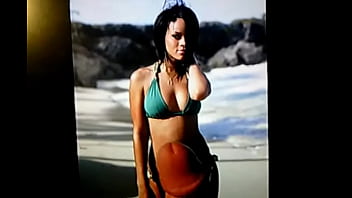 Preview 2 of Sauna Felix Ruso - cumming on rihanna