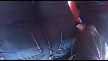 Preview 3 of Beccabae Bigcuties - Hermosa mama de Jeans