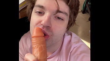 Preview 2 of Kandi Kuinn - Submissive Fag Niko Springs Loves Submitting to Your Cock