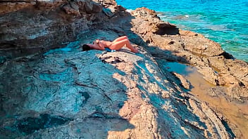 Preview 1 of Silicon Clothes - Girl with fit tight ass gets risky Anal sex on the public beach