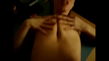 Preview 1 of Mommy Hottess - Na stole v Tignes