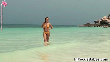 Preview 1 of Felleig - Cute Aisha in bikini masturbating