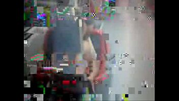 Preview 4 of Lesbian Bbw Loud Moaning - casal fazendo sexo dentro de um trem.FLV