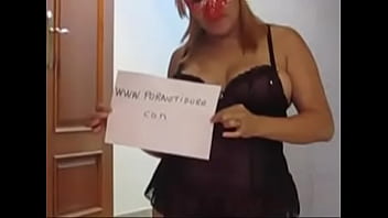 Preview 1 of Downouse Throat - streptease de espa&ntilde_ola lucia