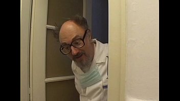 Preview 4 of Couple Cam Vedious - Lycos/MansefLycos - THE CLINIC - scene 4 - video 3