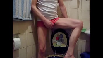 Preview 1 of Avusturya - Peeing