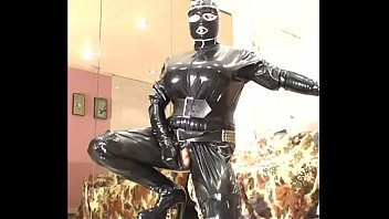 Preview 2 of Split Forced - Roxina2006BigRubberSlut120406.WMV