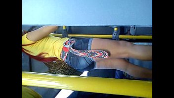 Preview 4 of Xnxx Kimber James - novinha safada no onibus em Recife